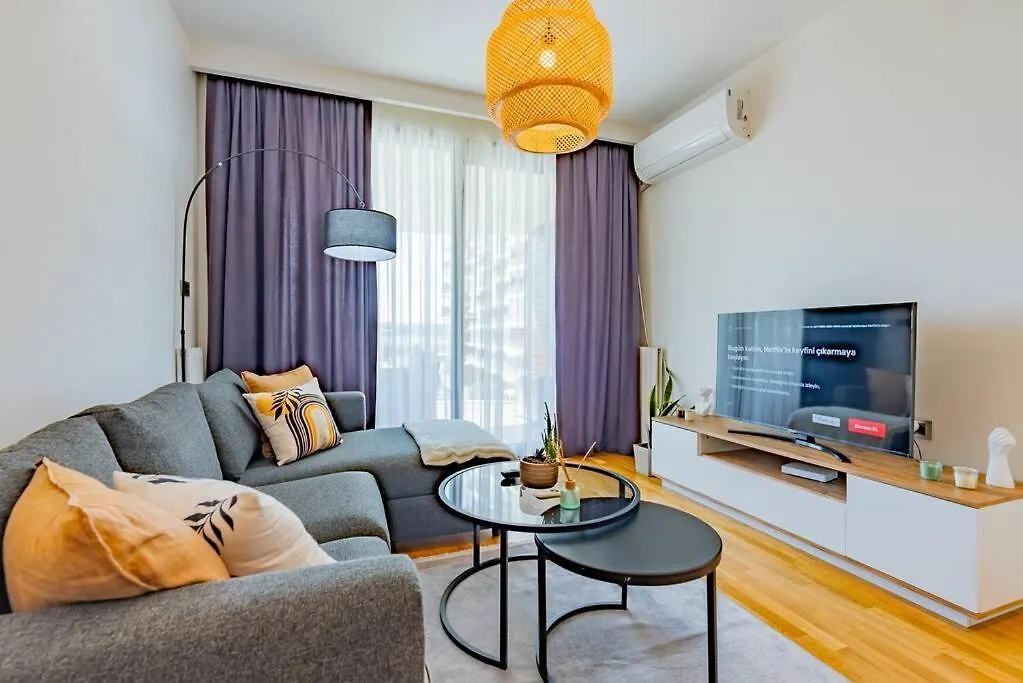 Golden Stones House Sea And Lake View 伊斯坦布尔