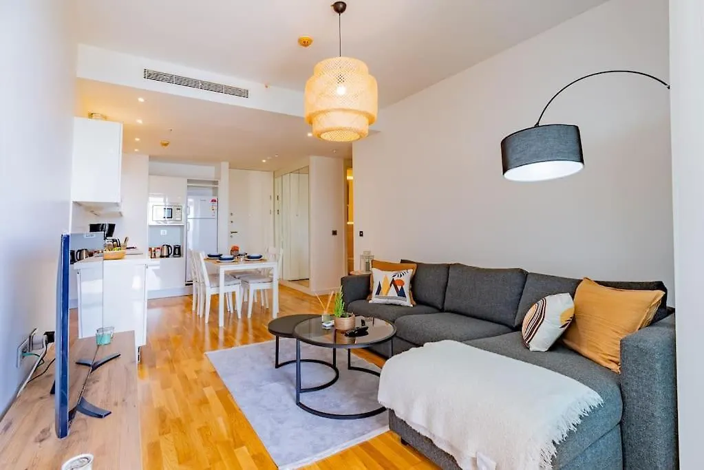 Golden Stones House Sea And Lake View 伊斯坦布尔 公寓